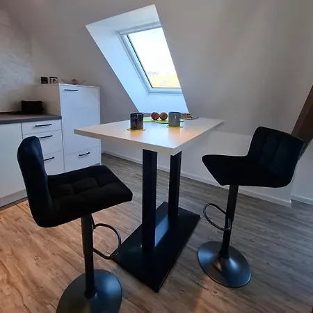 Moderne Dg-wohnung Mit Flair In Guter Lage *