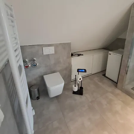 Moderne Dg-wohnung Mit Flair In Guter Lage * 카를스루에