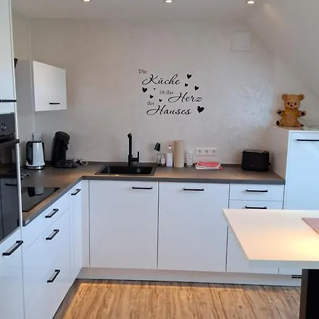 아파트 Moderne Dg-wohnung Mit Flair In Guter Lage