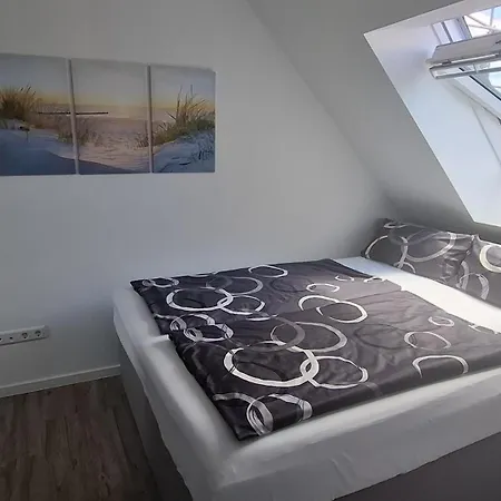 Apartment Moderne Dg-wohnung Mit Flair In Guter Lage Karlsruhe