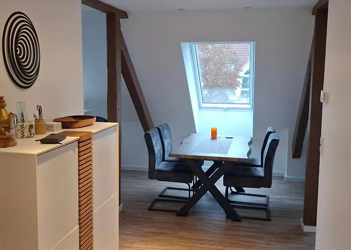 شقة Moderne Dg-wohnung Mit Flair In Guter Lage *